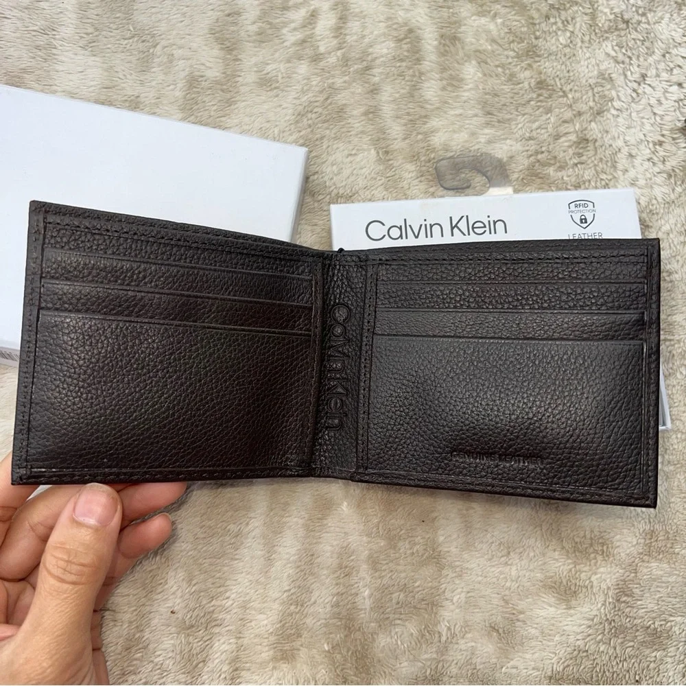 Calvin Klein Dark brown Pebbled Leather Wallet with Metal Logo,RFID protection